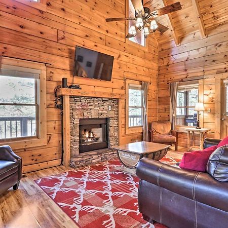 Cozy Cabin With Hot Tub In The Heart Of Pigeon Forge Vila Exterior foto