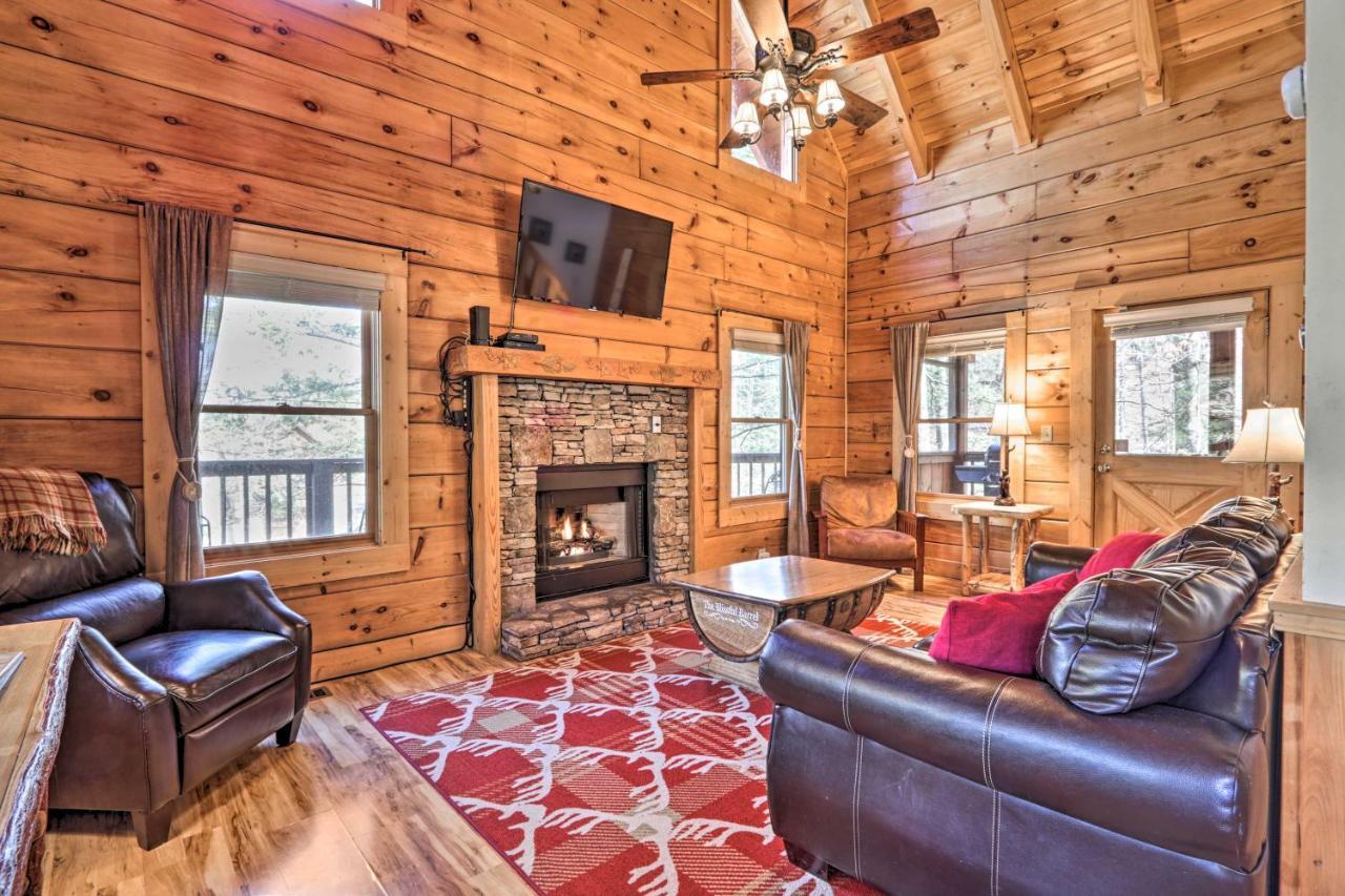 Cozy Cabin With Hot Tub In The Heart Of Pigeon Forge Vila Exterior foto