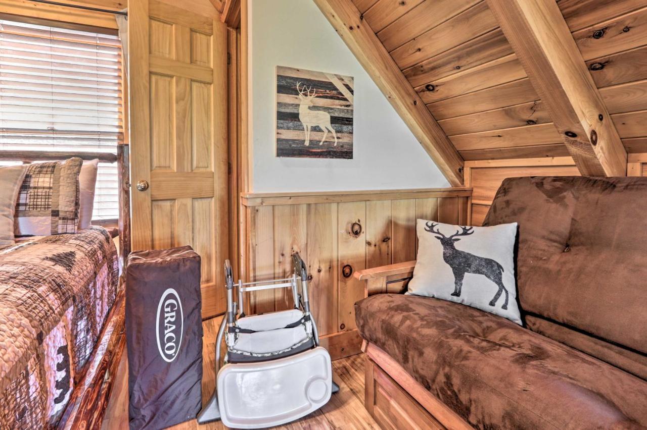 Cozy Cabin With Hot Tub In The Heart Of Pigeon Forge Vila Exterior foto