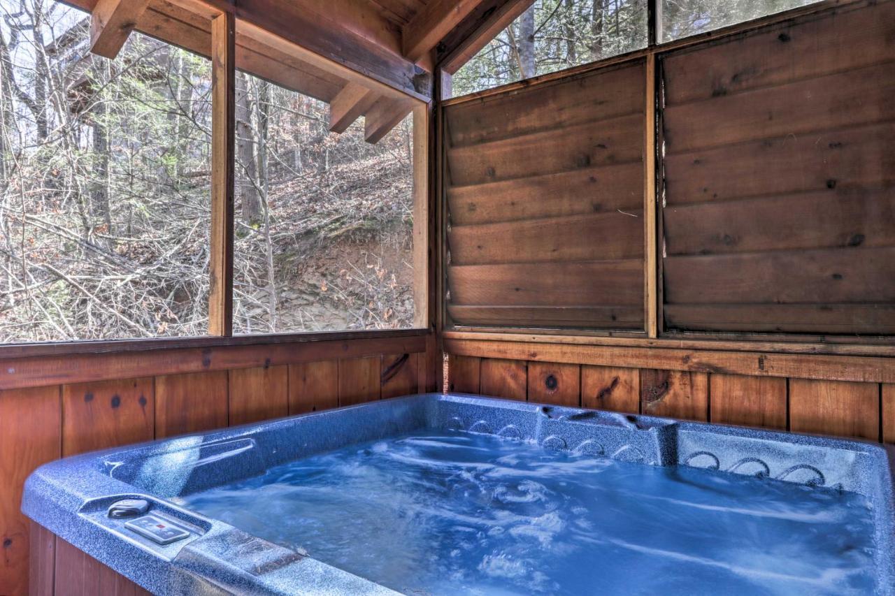 Cozy Cabin With Hot Tub In The Heart Of Pigeon Forge Vila Exterior foto